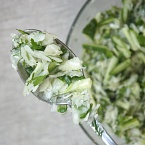 Салат из свежей капусты и огурца